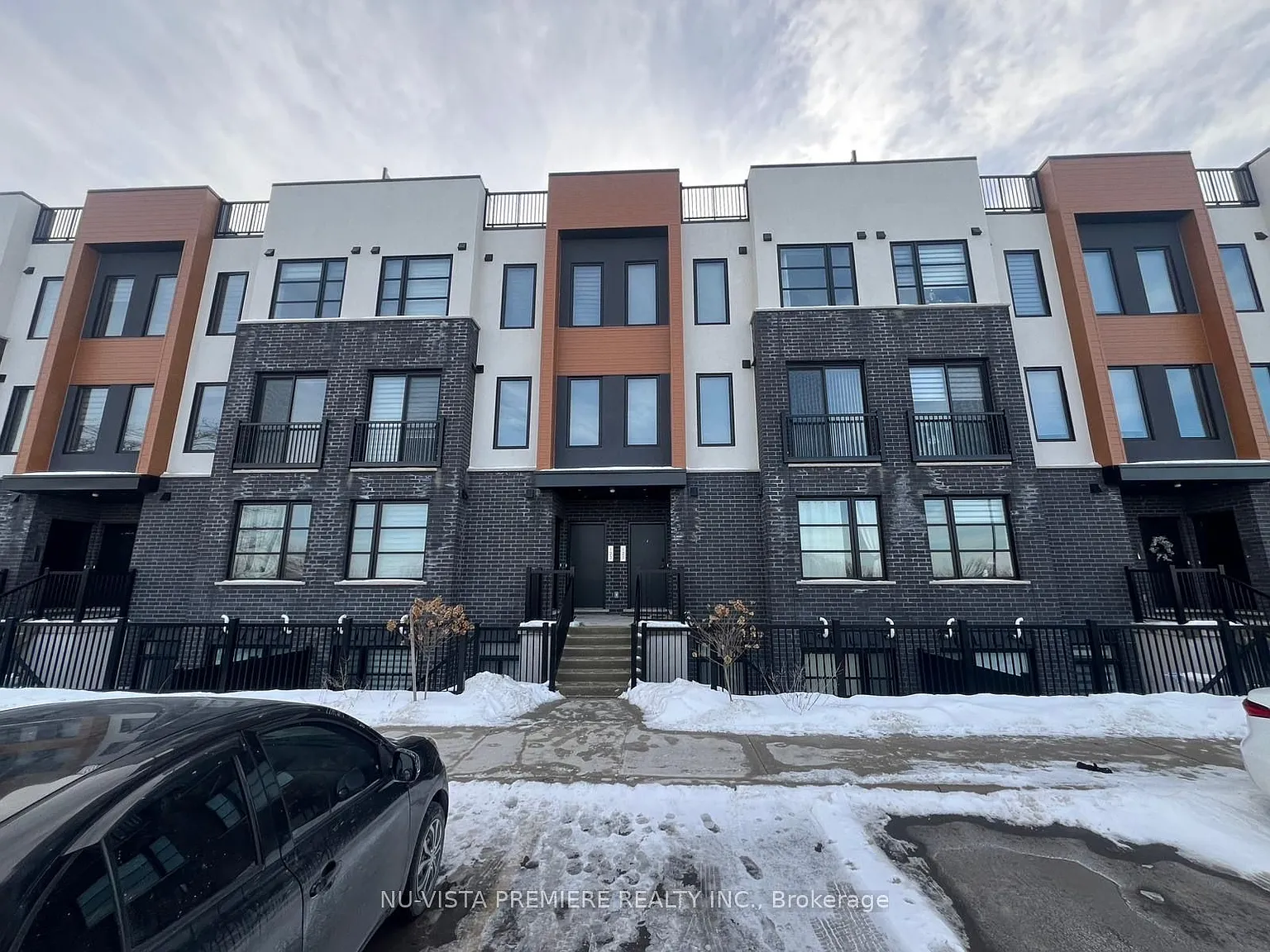 2 bed, $2,350 — Photo 2