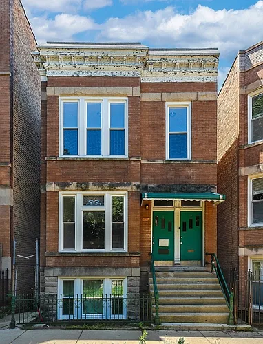 2537 W Walton St #2 Photo 1