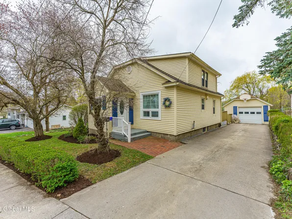 107 Jefferson Avenue, Cobleskill, NY 12043