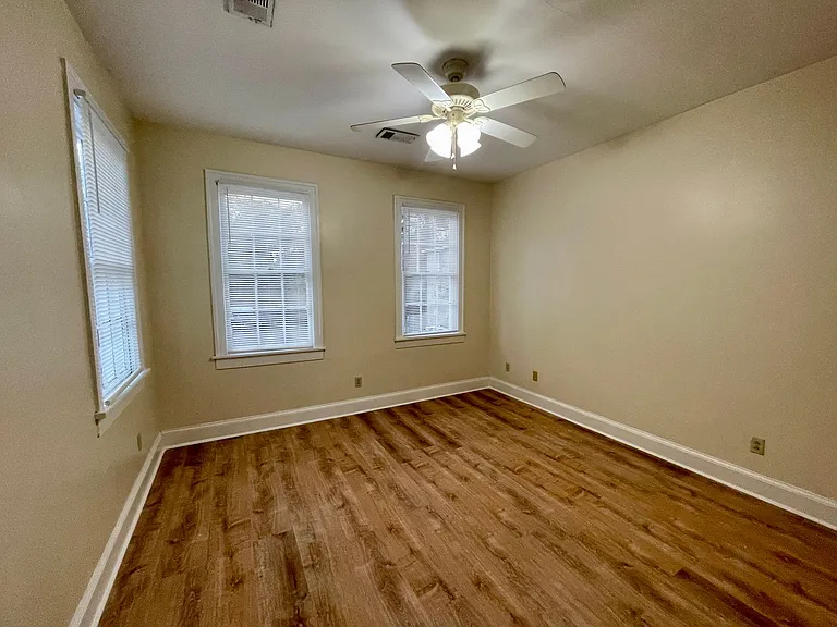 405 N Madison St — Photo 23