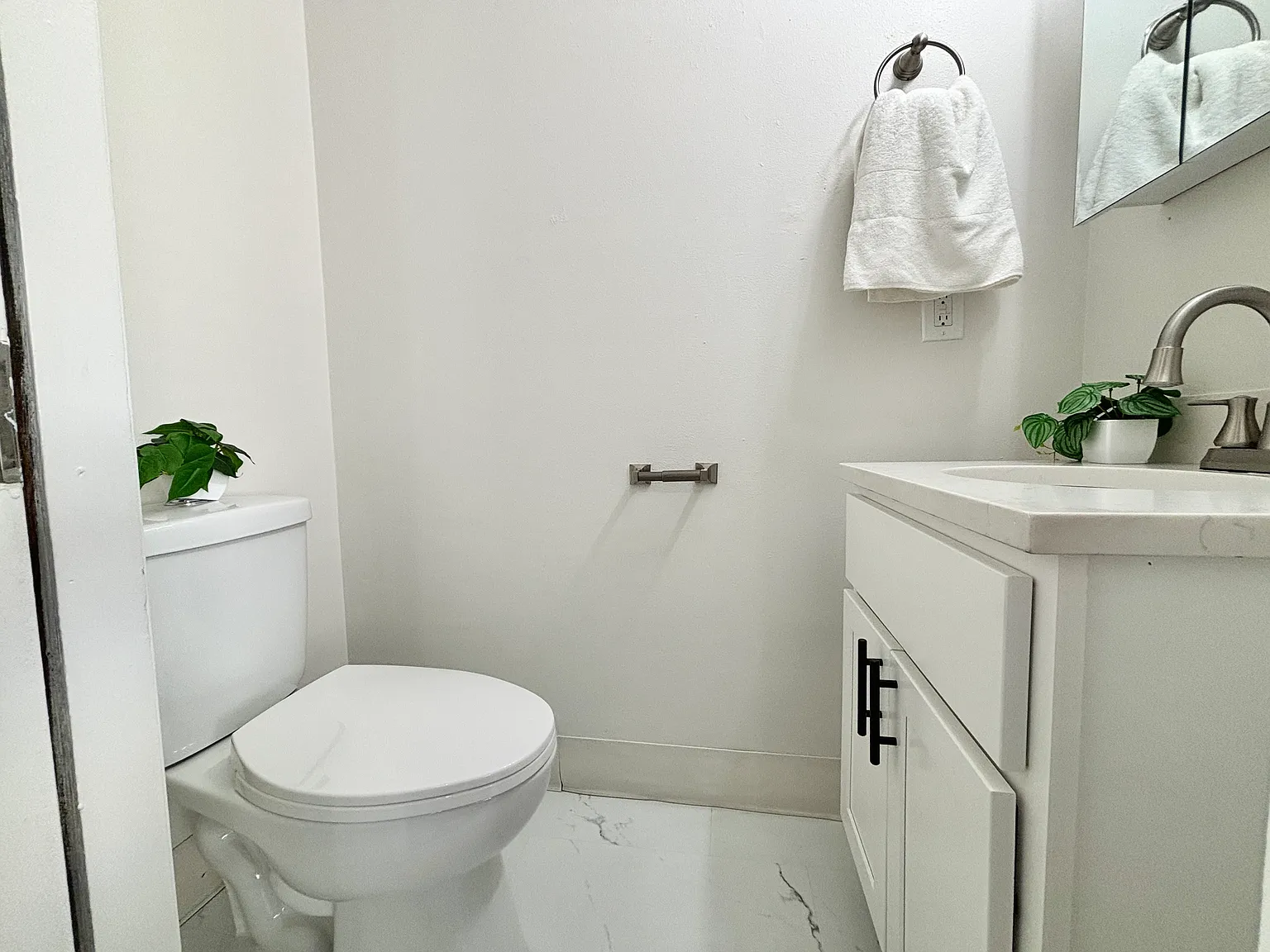2 bed, 1.5 bath, 1000 sqft, $1,675 — Photo 4