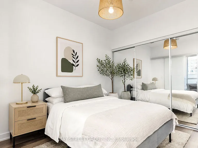 5180 Yonge St #409 — Photo 7