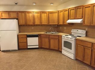 1500 S Main St #2, Grove, OK 74344