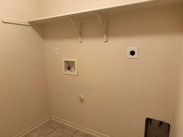 2300 Maedell Dr — Photo 16