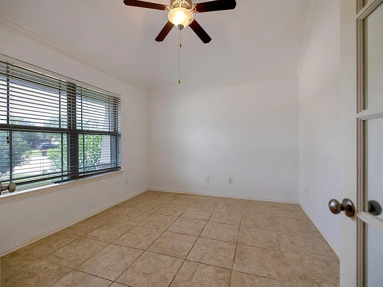 1822 Olive Pine Dr — Photo 4