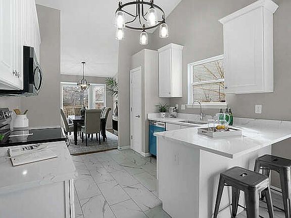 3rd image of 3320 Tuscany Hills Ct
