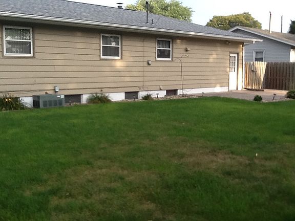 2nd image of 1140 Edearl Ln