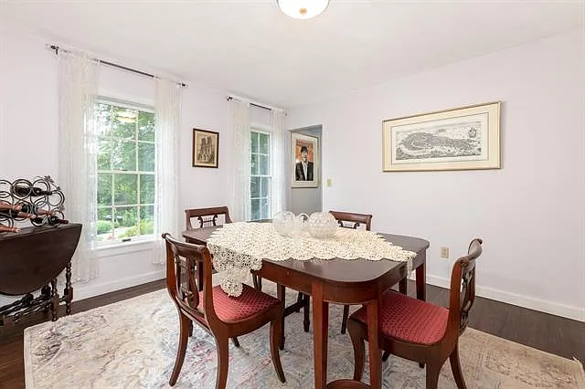 4 Hillrise Ln — Photo 18