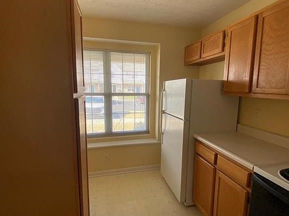3rd image of 2440 Tarpon Bay Dr