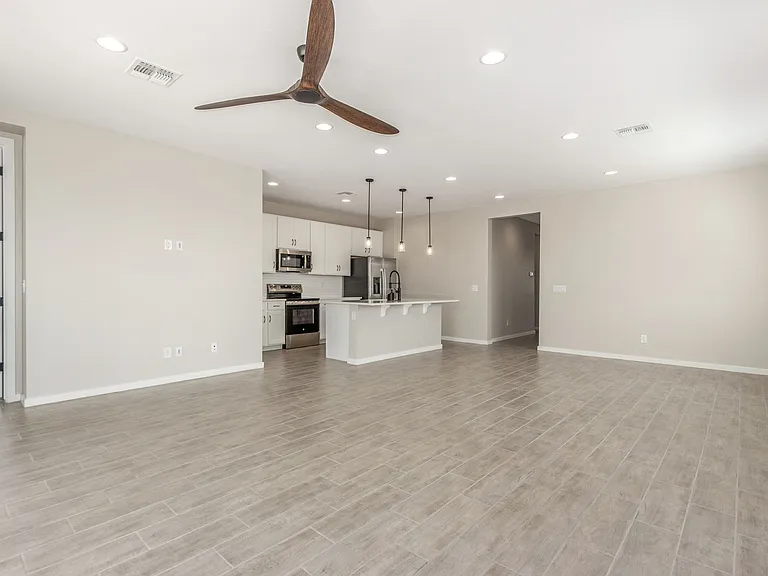 18434 E Camila Dr — Photo 7