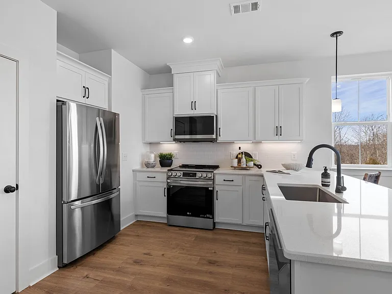 6001 Mill Tree Ct — Photo 6