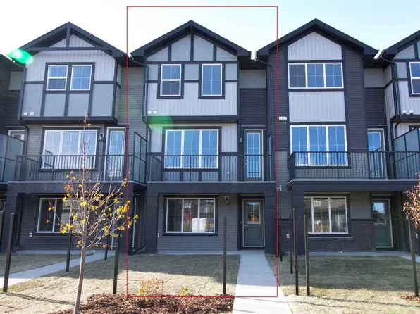 20 E Sundown Pl, Cochrane, AB T4C 2T3