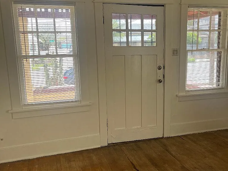 129 N Euclid Ave #1 — Photo 2