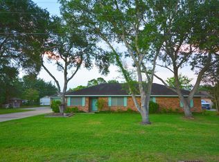 2675 Rowan Burton Rd, Alvin, TX 77511