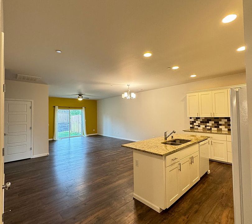 1st image of 8324 175th Street Ct E
