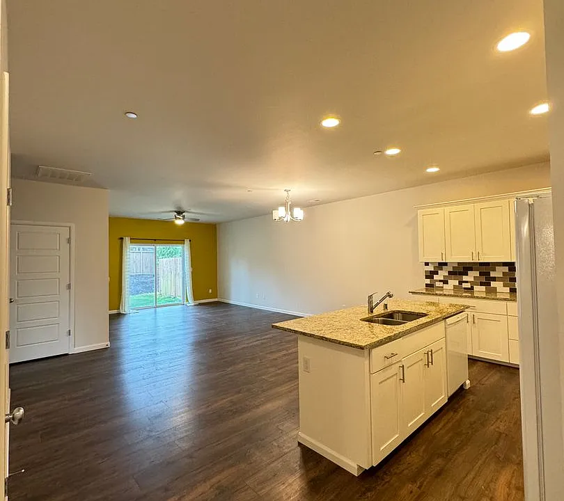 8324 175th Street Ct E