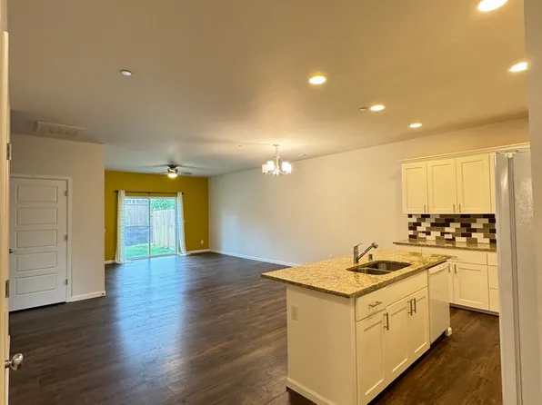 8324 175th Street Ct E, Puyallup, WA 98375