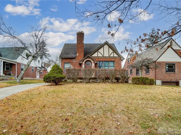 2523 Roanoke Ave, Dayton, OH 45419