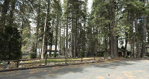 1st image of 400 Giant Oak Cir