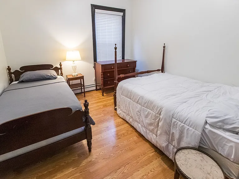 102 Ring St #3 — Photo 8
