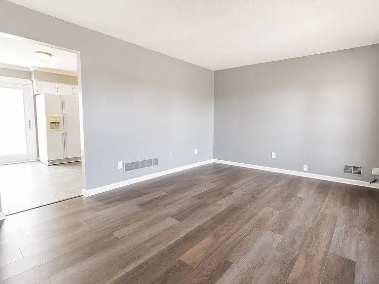 4909 Stony Brook Dr — Photo 5