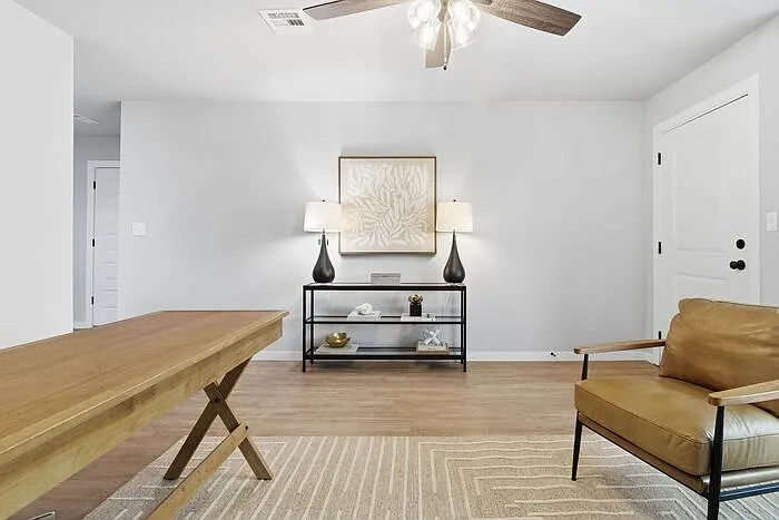 3427 N Ironwood Ave — Photo 7