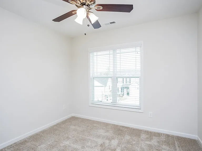 377 Crawford Pkwy — Photo 12
