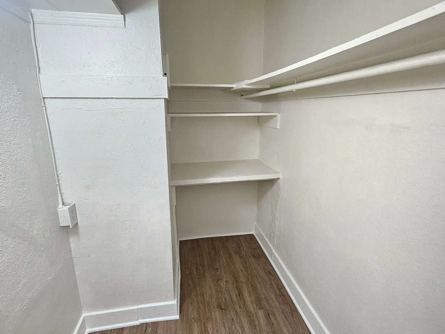 Studio, 400 sqft, $1,250 — Photo 4