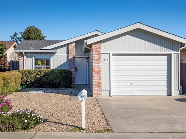 490 Cloudview Dr, Watsonville, CA 95076