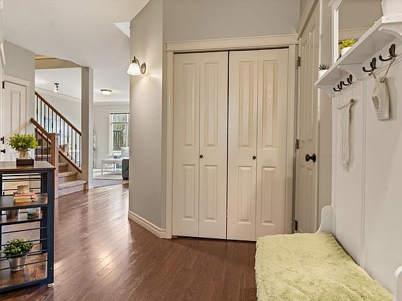 5th image of 46840 Russell Rd #50