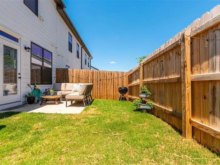 40 Caison Dr — Photo 25