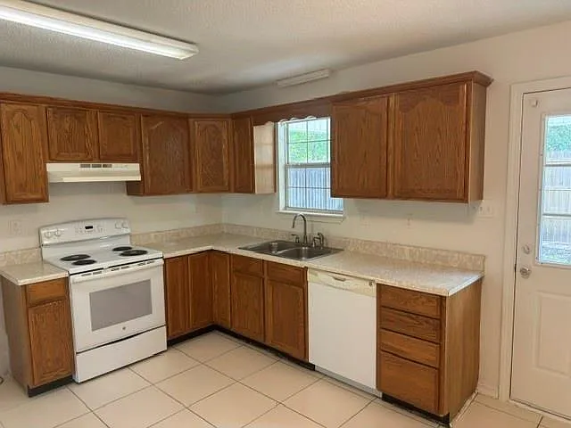 132 Bayou Sara Ave #114-B — Photo 6