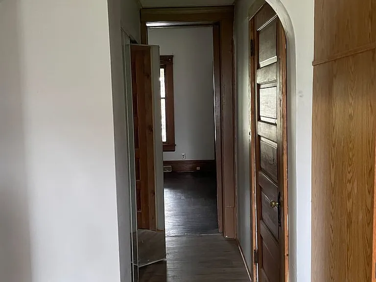 172 Oakdale Ave — Photo 8