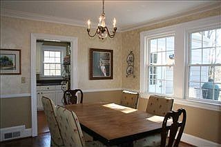 4th image of 56 Woodvale Ave