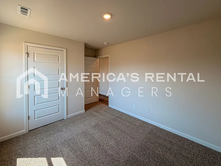 118 Jonboy Ave — Photo 28