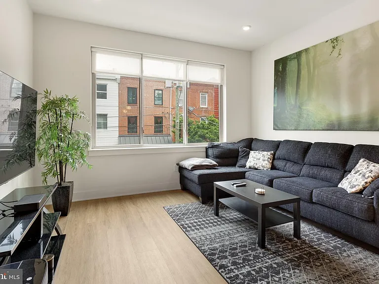 630 Federal St #201 — Photo 9