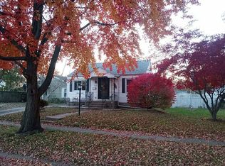2537 Holmes Ave, Springfield, IL 62704