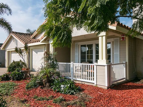 707 Transom Way-MLS_Size-002-19-Front Ex