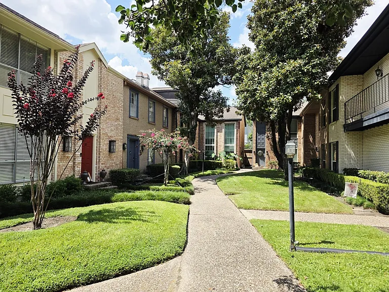 2323 Augusta Dr #38 — Photo 14