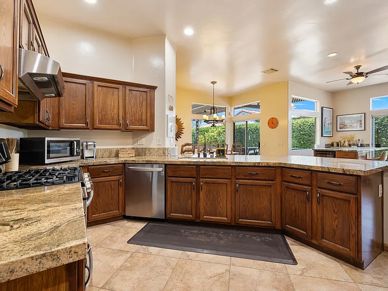 78710 Avenida Naranja — Photo 19