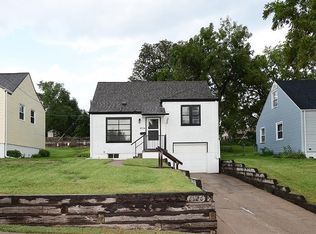 8326 State St, Ralston, NE 68127