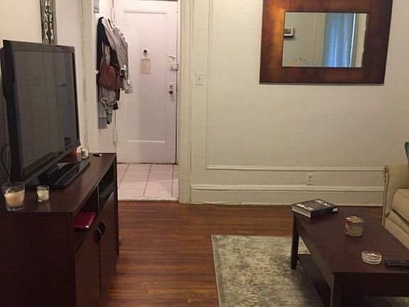 5th image of 3067 33rd St #3B
