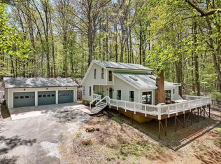 103 Tripp Rd, Pittsboro, NC 27312