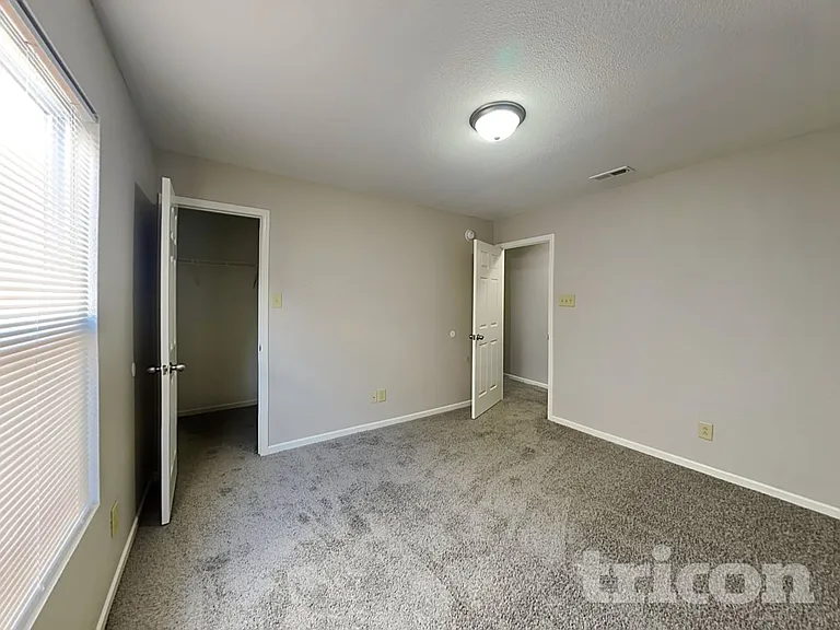 8039 Retreat Ln — Photo 13