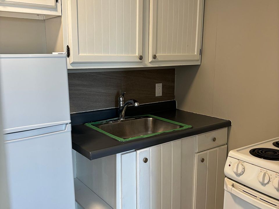 2nd image of 57 S Ivan Ave APT 2