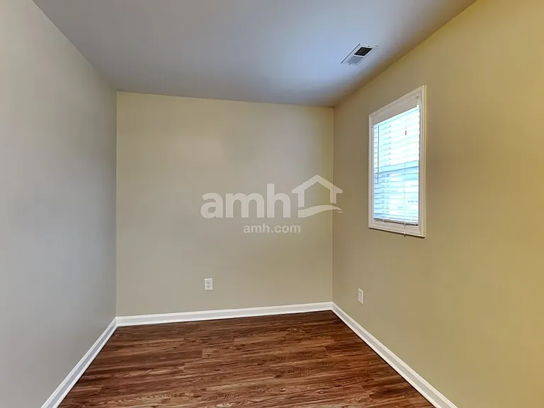 1414 Southgate Dr — Photo 20