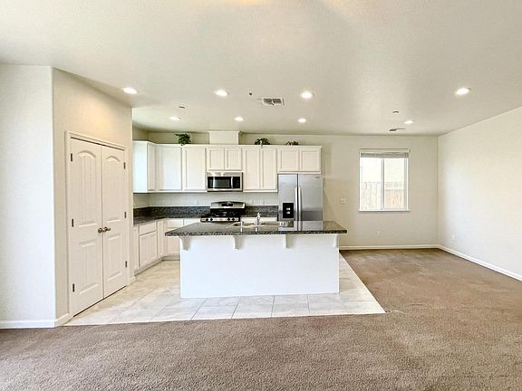 5th image of 1439 Woodbury Ct