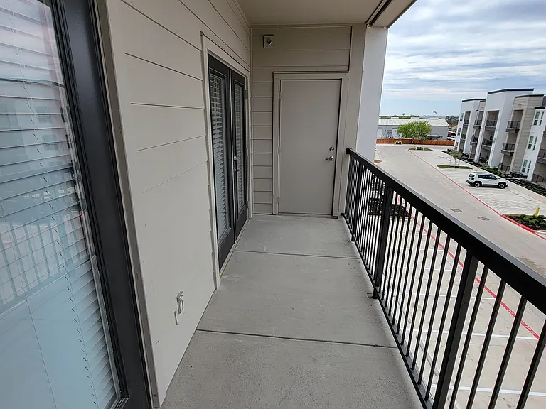 Fm Road 223 — Photo 7