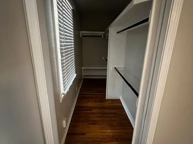 5323 Forest Park Dr — Photo 10