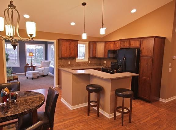 4th image of 7394 Rock Canyon Dr SW #A